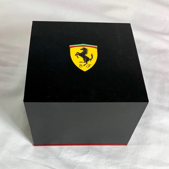 Ferrari Watch Red Rev Evo Chronograph Black/Yellow - Picture 11 of 13